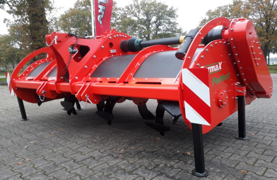 Farmax spitmachine Farmax DRP spadingmachine